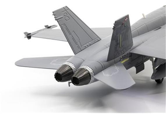 ACE 001804 Swiss Air Force F/A-18C Hornet Falcons Staffel 17 J-5017 - 1:72 | Bild 2