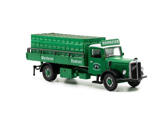 ACE 002372 Saurer S4C Pritsche Ramseier Apfelsaft - H0 (1:87) | Bild 3