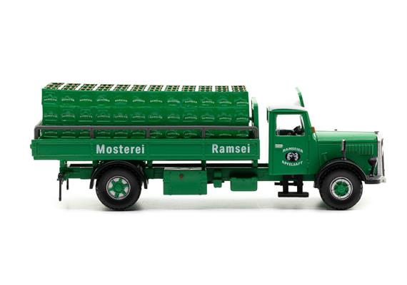 ACE 002372 Saurer S4C Pritsche Ramseier Apfelsaft - H0 (1:87) | Bild 4
