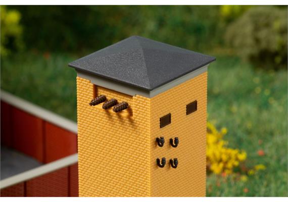 Auhagen 14489 Transformatorenhäuschen mit Betonmasten - N (1:160) | Bild 3