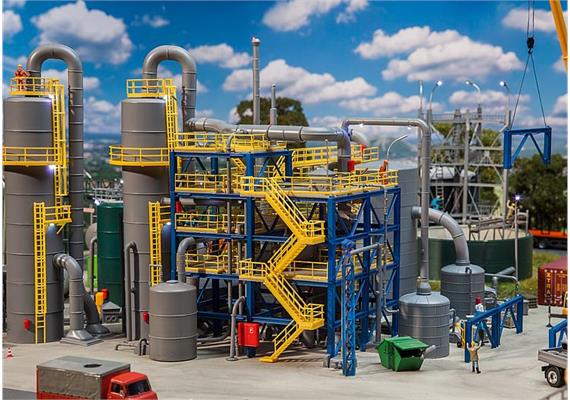 Faller 130175 Chemieanlage HO | Bild 1