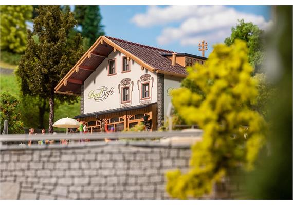 Faller 191836 Alpenhaus mit Café - H0 (1:87) | Bild 4
