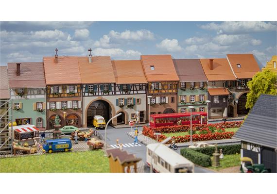 Faller 232174 6 Reliefhäuser Altstadt - N (1:160) | Bild 1