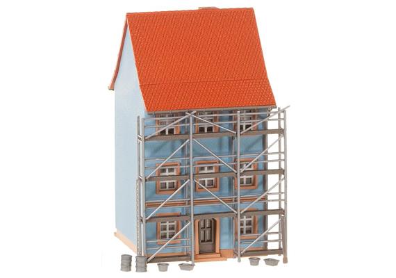Faller 232331 Stadthaus mit Malergerüst N | Bild 2
