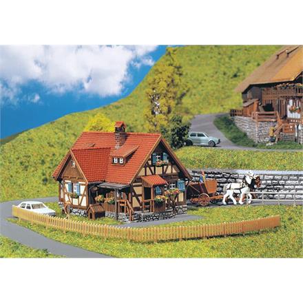 Faller 232340 Ländliches Fachwerkhaus - N 1:160