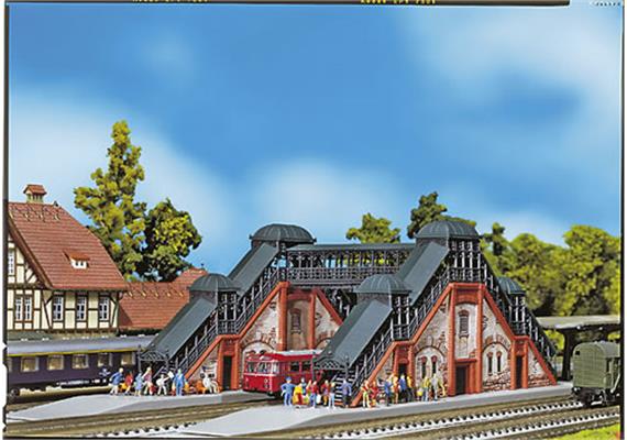 Faller Fussgängerbrücke Spur N