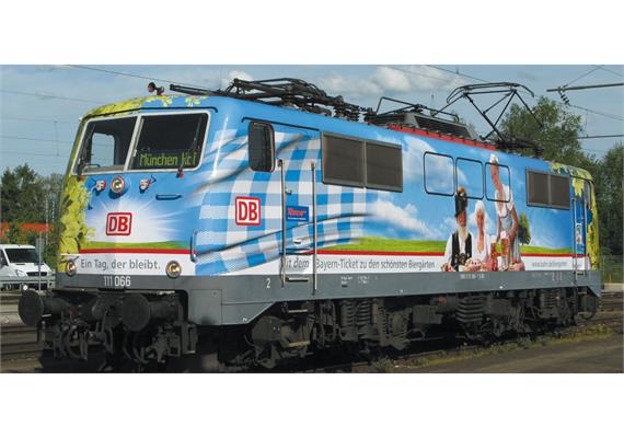 Fleischmann 781382 E-Lok 111 066-7 DB AG "200 Jahre Biergarten", DCC digital, N | Bild 2