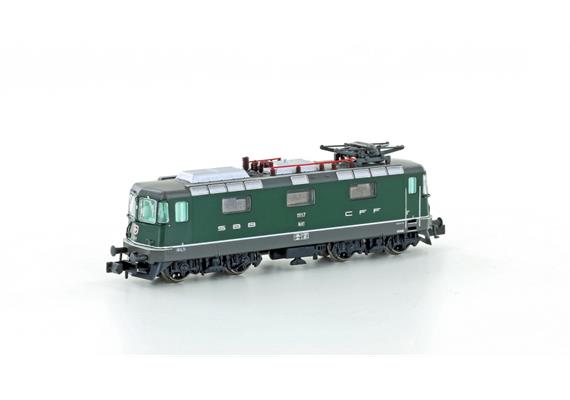Hobbytrain 3024 E-Lok Re 4/4 II SBB grün mit Halogenscheinwerfer, Ep.V - N (1:160)