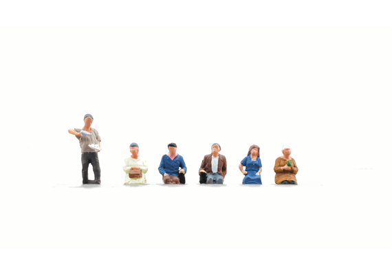 Kato 24-224 Sitzende Figuren ohne Beine - N (1:160)