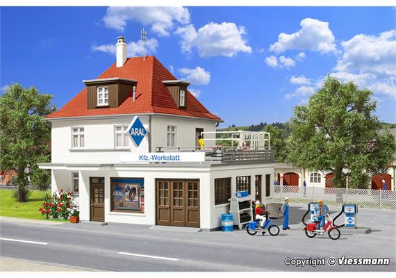 Kibri 38202 Wohnhaus mit Werkstatt - H0 (1:87) | Bild 1
