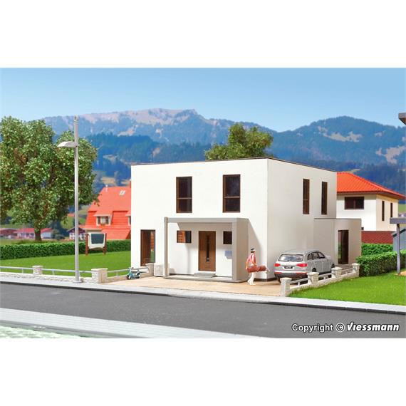 Kibri 38339 Kubushaus Lina mit Terrasse - Polyplate Bausatz - H0 (1:87)
