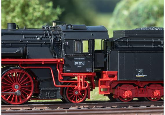 Märklin 38190 Dampflok BR 19.0 "Sachsenstolz" - Überraschungsmodell 2025 - H0 (1:87) | Bild 4