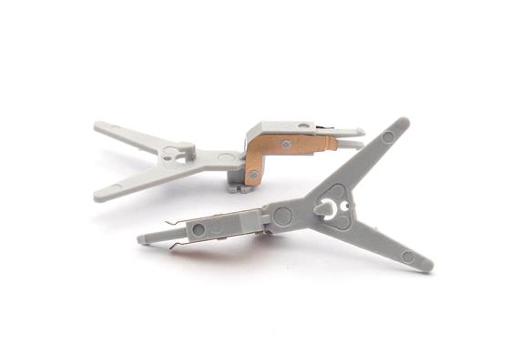 Märklin E374340 Kupplung M zu Zwischenwagen ICE, stromführend, 2 Stück - H0 (1:87) | Bild 2