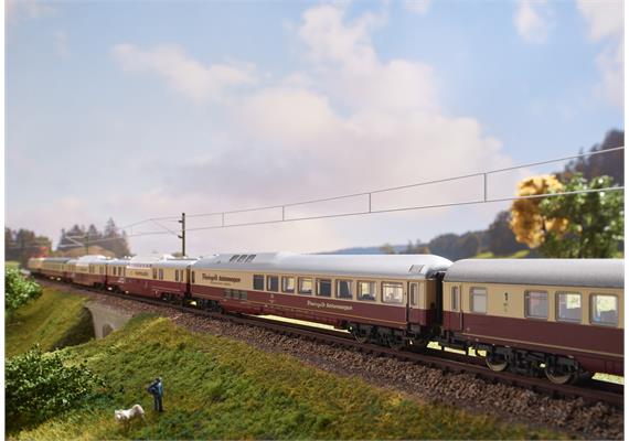 Minitrix 18715 Schnellzugwagen-Set „Sonder-TEE“, 3-teilig - N (1:160) | Bild 2