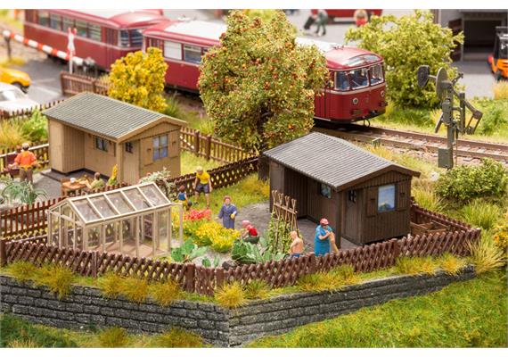 Noch 12030 Laser-Cut "Im Garten" mit 6 Figuren - H0 (1:87) | Bild 1