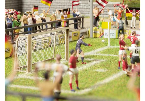 Noch 14399 Laser-Cut Fussballtore und Eckfahnen HO | Bild 1