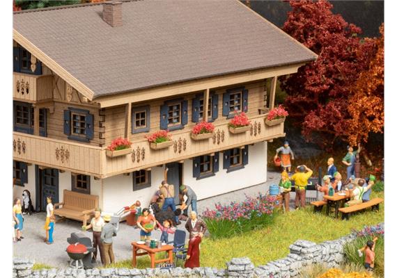 Noch 16215 Im Garten | Bild 2