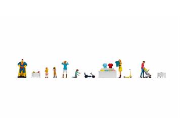 Noch 16240 Figuren-Themenwelt "Spielwarengeschäft" - H0 (1:87)