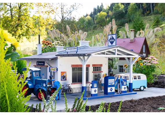 POLA 330821 Tankstelle mit Werkstatt - Spur G IIm (1:22,5) | Bild 1