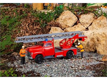 Pola 331614 Feuerwehrfahrzeug Opel Blitz mit Drehleiter