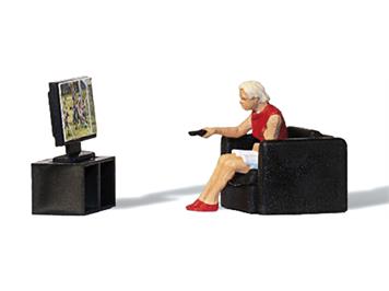 Preiser 28259 Vor dem Fernseher - H0 (1:87)