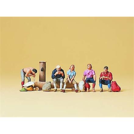 Preiser 79162 Wanderer am Weidebrunnen - N (1:160)