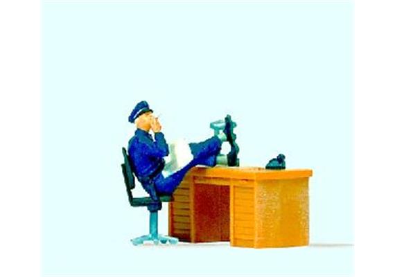 Preiser sitzender Polizist USA