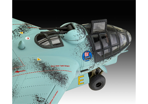 Revell 03790 P-Series - AR555 - Massstab 1:72 | Bild 3