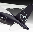 Revell 05612 A350-900 Lufthansa 100 years - Massstab 1:144 | Bild 4