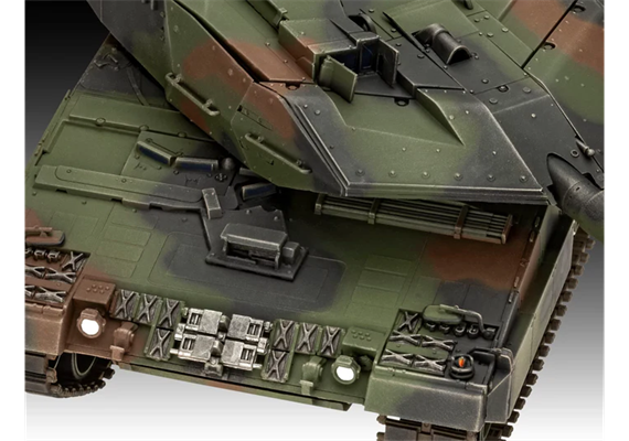 Revell 05631 70 years Bundeswehr: Leopard 2 A6A2 Exclusive Edi - Massstab 1:35 | Bild 3