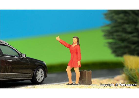 Viessmann 1553 Anhalterin mit bewegtem Arm - H0 (1:87) | Bild 2