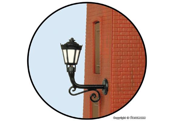 Viessmann 6471 Wandlaterne, LED warmweiß - N (1:160)