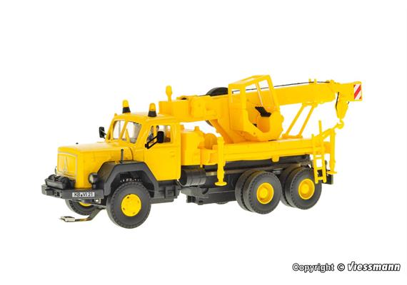 Viessmann 8021 MAGIRUS DEUTZ 3-achs Bergekran mit Rundumleuchten - H0 (1:87) | Bild 1