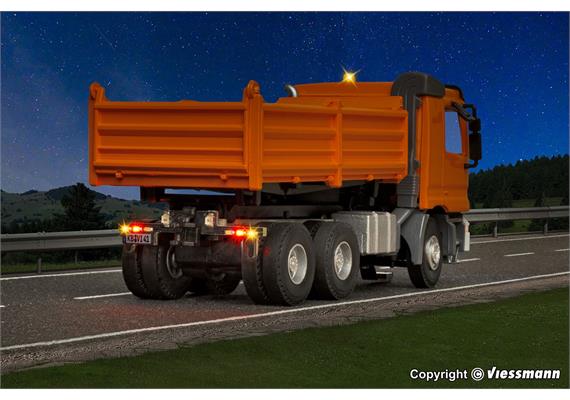 Viessmann 8041 MB ACTROS 3-achs Muldenkipper mit Rundumleuchten, kommunalorange - H0 | Bild 5