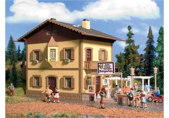 Vollmer 9233 Gasthaus mit Biergarten Spur H0