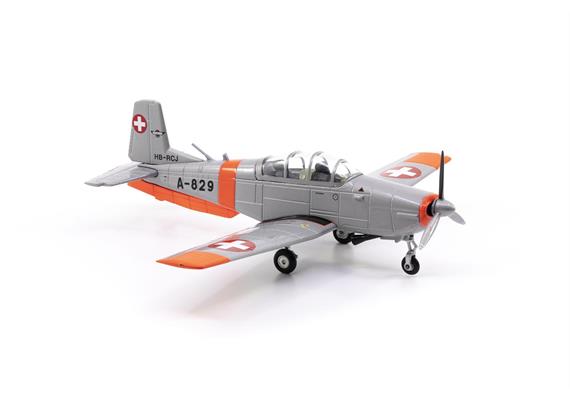ACE 001301 Pilatus P-3 A-829 inklusive Chromständer - Massstab 1:72 | Bild 3