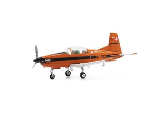 ACE 001717 Pilatus PC-7 A-932 Ursprungsbemalung orange - Massstab 1:72 | Bild 1