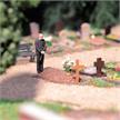 Busch 79933 Action Set: Besuch am Grab - H0 (1:87) | Bild 1