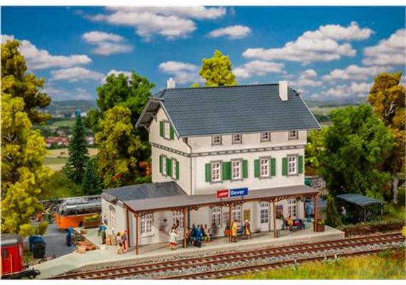 Faller 110142 Bahnhof Bever RhB (CH) | Bild 1