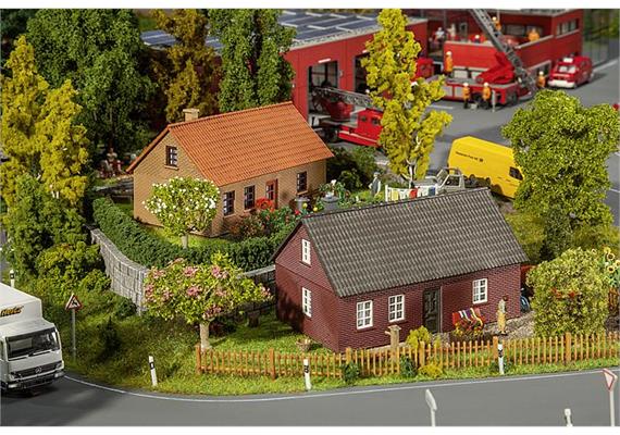 Faller 130507 2 Klinkerhäuser HO | Bild 1