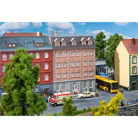 Faller 130627 Stadthaus mit Kanzlei - H0 (1:87)