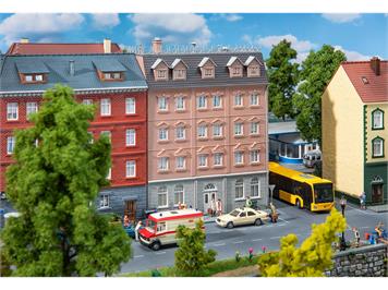 Faller 130627 Stadthaus mit Kanzlei - H0 (1:87)