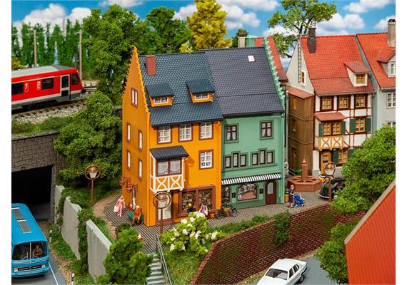 Faller 130710 2 Reihenendhäuser Kleinstadt, H0 1:87 | Bild 1
