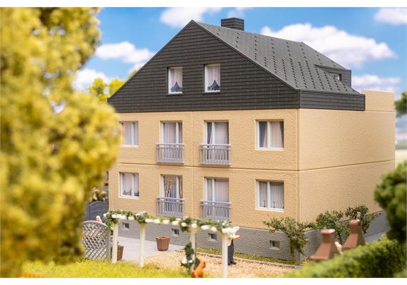 Faller 130755 Mehrfamilienhaus - H0 (1:87) | Bild 4
