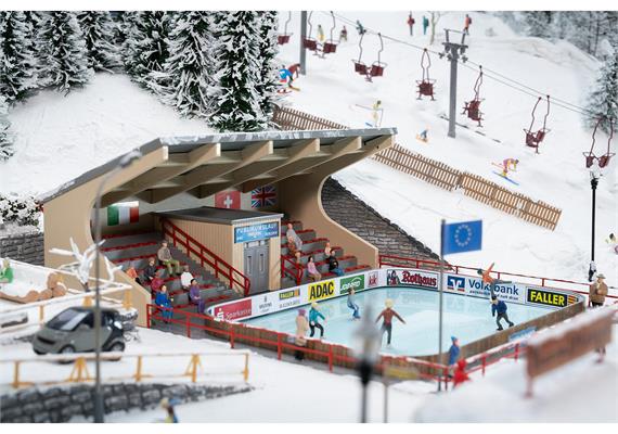 Faller 134005 Kunsteisbahn mit bewegten Figuren - H0 (1:87) | Bild 2