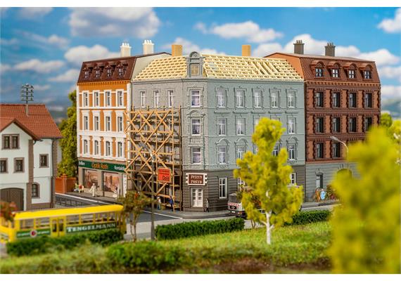 Faller 232166 Stadteckhaus im Umbau - N (1:160) | Bild 1