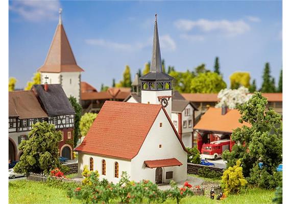 Faller 232314 Kirche mit Spitzdach N | Bild 1