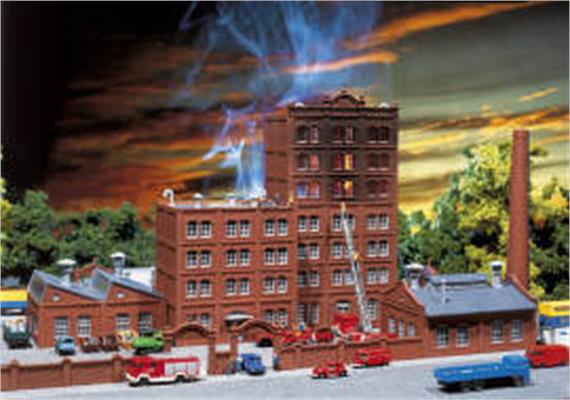 Faller Exklusiv Modell 2002 Brennende Fabrik Spur N