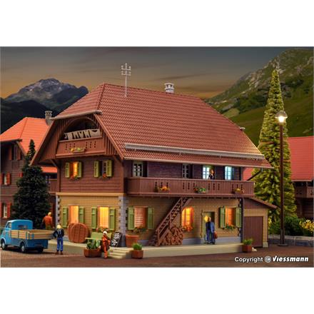 Kibri 38024 Käserei Thal in Heimisbach inkl. Hausbeleuchtungs-Startset, Bausatz - H0