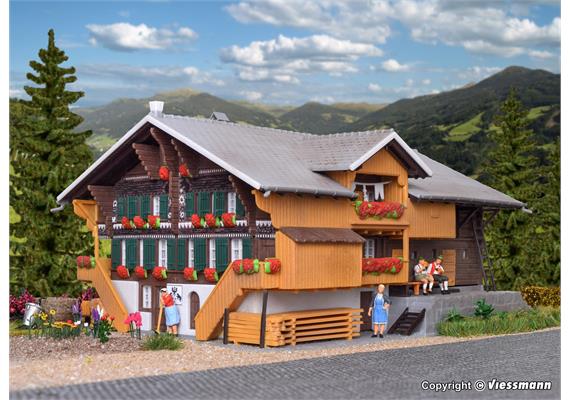Kibri 38807 Simmentaler Bauernhof - H0 (1:87) | Bild 1
